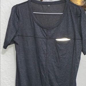 Lululemon tee size 4 or 6 no tag